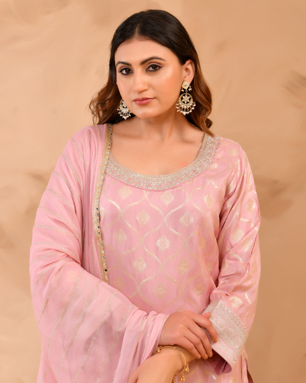 Fully embroidered heavy-look jacquard silk suit
